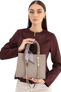 Sisley Logo Detaylı Taş Kadın Omuz Çantası SLY283