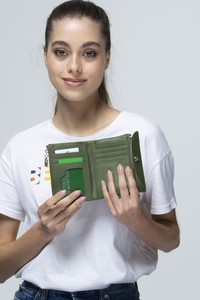  Benetton Soft Line Yeşil Kadın Cüzdan BNT649