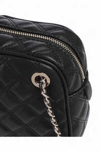  Guess Giully II Siyah Kadın Çapraz Askılı Çanta HWQG9673080