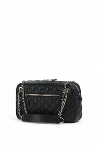  Guess Giully II Siyah Kadın Çapraz Askılı Çanta HWQG9673080