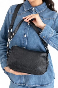  Benetton  Siyah Kadın Çapraz Askılı Çanta BNT1679
