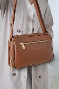  Bilik Deri Logo Detaylı Taba-Rölax Kadın Çapraz Askılı Çanta BLM 5109