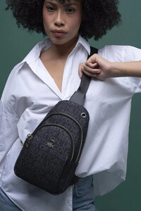 Benetton Monogram Siyah Kadın Body Bag BNT1286