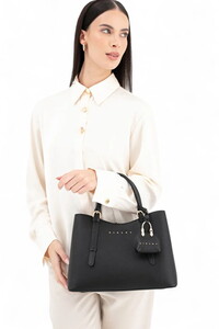  Sisley Logo Detaylı Siyah Kadın El Çantası SLY296
