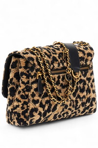  Guess Giully II Leopar Kadın Omuz Çantası HWLG9673200