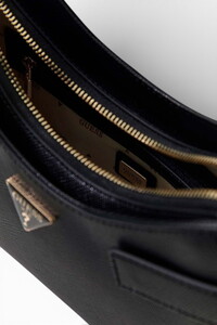  Guess Serenova Siyah Kadın Omuz Çantası HWZG8091180