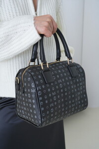  Bilik Deri Monogram Siyah Kadın El Çantası SYM 522-MG