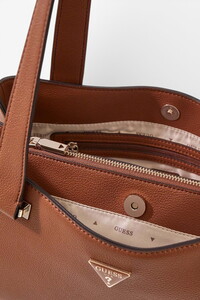  Guess Evie Taba Kadın Omuz Çantası HWBG9664220