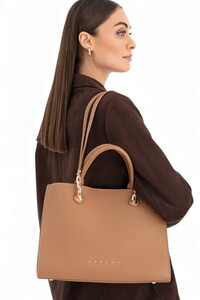  Sisley Logo Detaylı Camel Kadın Omuz Çantası SLY260