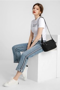  Smart Bags Krinkıl Siyah Kumaş Kadın Çapraz Askılı Çanta SMB1006
