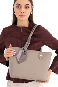 Sisley Logo Detaylı Taş Kadın Omuz Çantası SLY284