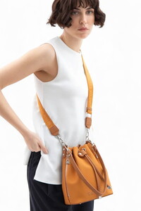  Benetton  Hardal-Camel Kadın Omuz Çantası BNT1595