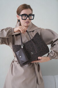 Bilik Deri Logo Detaylı Kahve Kadın El Çantası RİV 147-YL