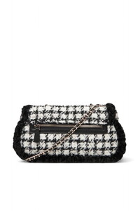  Guess Cristi Siyah-Beyaz Kadın Çapraz Askılı Çanta HWQT8139210