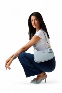  Guess Noelle II Açık Mavi Kadın Omuz Çantası HWZG9672180