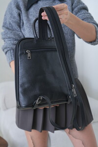  Bilik Deri Premium Siyah-Rölax Kadın Sırt Çantası BLM01 MS-02