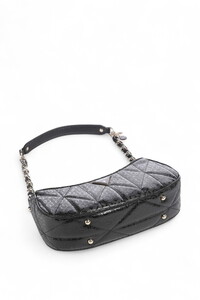  Guess Aldina Siyah Kadın Omuz Çantası HWGG9663170