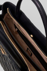  Guess Paisleigh Siyah Kadın El Çantası HWQG9883060