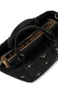  Guess Shaida Siyah Kadın El Çantası HWWE8143220