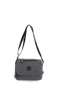  Smart Bags Krinkıl Siyah/Beyaz Kumaş Kadın Çapraz Askılı Çanta SMB1172