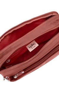  Kipling Abanu M Grand Rose Kadın Çapraz Askılı Çanta KI6847