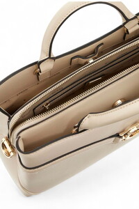  Guess Dea Bej Kadın Omuz Çantası HWBG7993060