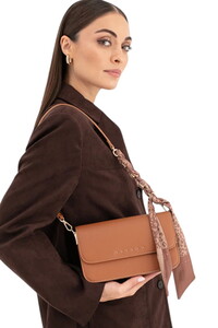 Sisley Logo Detaylı Taba Kadın Çapraz Askılı Çanta SLY236