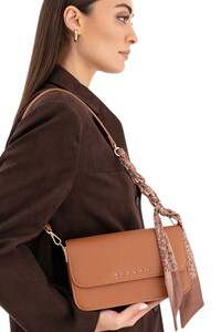  Sisley Logo Detaylı Taba Kadın Çapraz Askılı Çanta SLY236