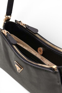  Guess Noelle II Siyah Kadın Çapraz Askılı Çanta HWZG9672730