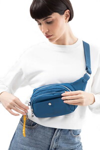 Benetton Micro Mavi Kadın Bel Çantası BNT1456