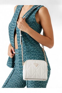  Guess Aldina Bej Kadın Çapraz Askılı Çanta HWGG9663140