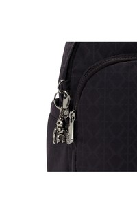  Kipling Delia Mini Signature Blk Q Kadın Sırt Çantası KI4563