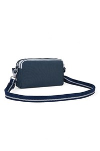  Smart Bags Krinkıl Lacivert Kadın Çapraz Askılı Çanta SMB1112