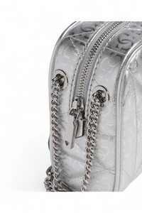  Guess Aldina Gümüş Kadın Çapraz Askılı Çanta HWGY9663140