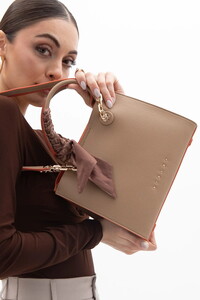  Sisley  Camel Kadın El Çantası SLY162