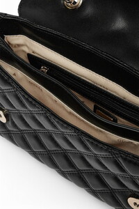  Guess Giully Siyah Kadın Çapraz Askılı Çanta HWQG8748200