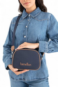 Benetton  Lacivert-Camel Kadın Çapraz Askılı Çanta BNT1648