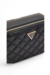  Guess Giully II Siyah Kadın Çapraz Askılı Çanta HWQG9673140